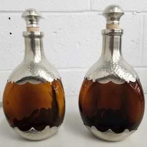2 Royal Holland Pewter Daalderop KDM Decanters